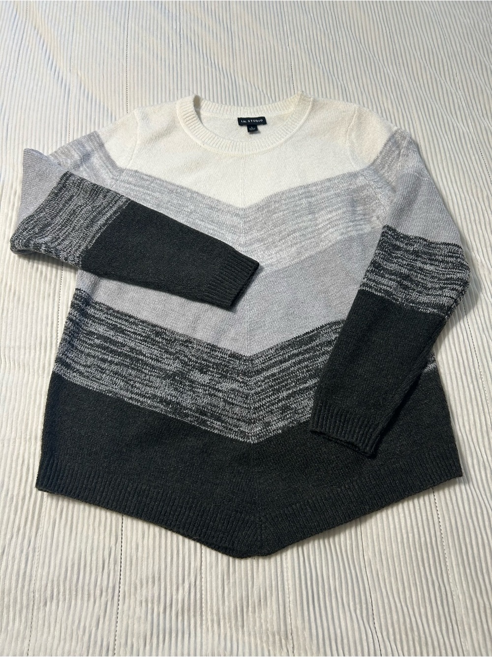 I.N. Studio Chevron Stripe Crewneck Sweater - White, Light Gray & Charcoal